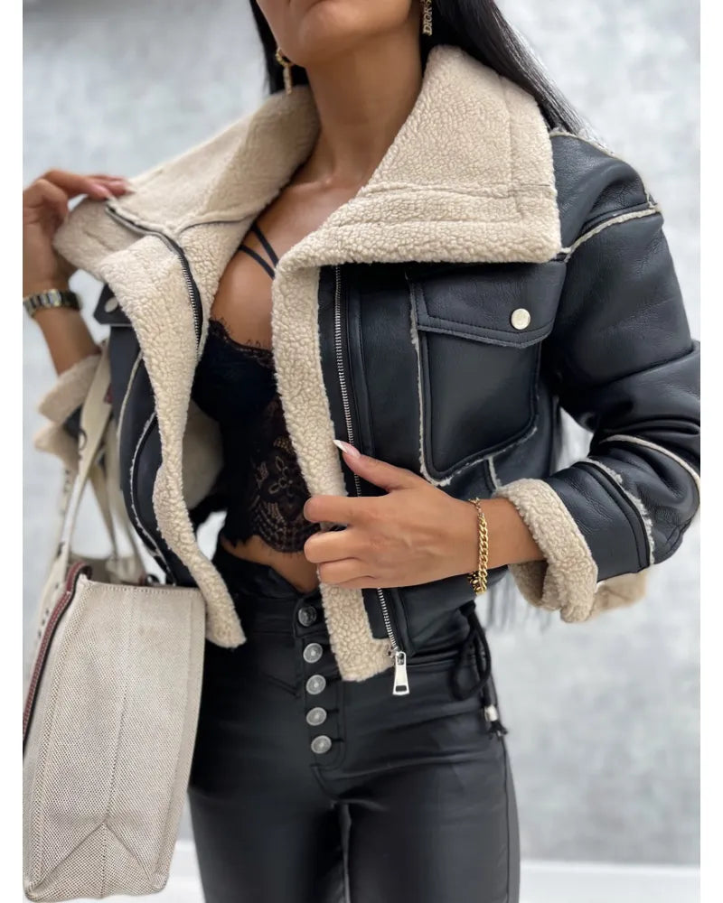 Chaqueta corta de mujer estilo motero con cuello en contraste
