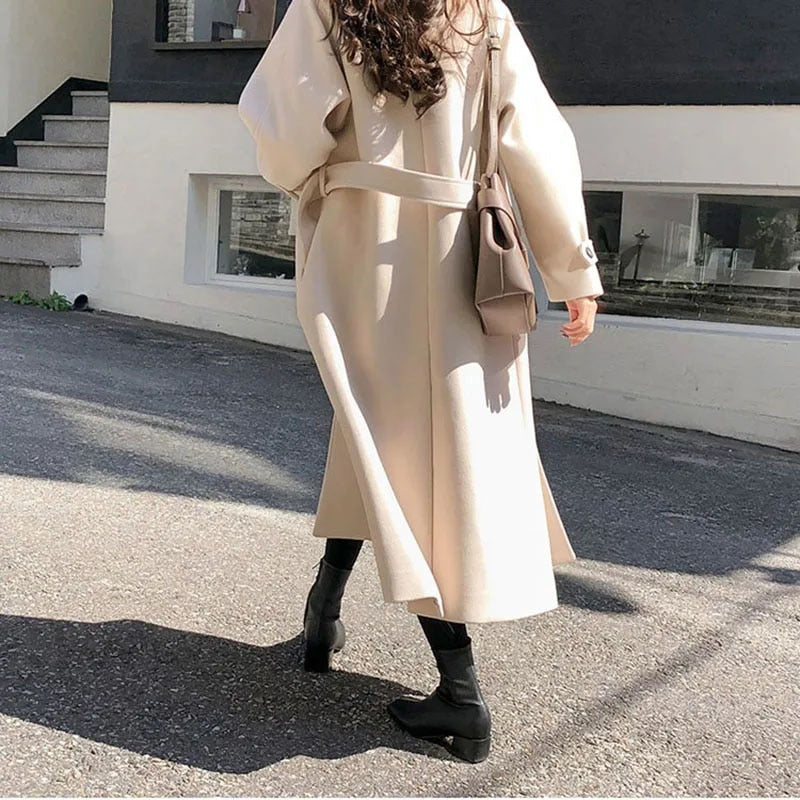 Trench-coat femme long à taille cintrée et col classique
