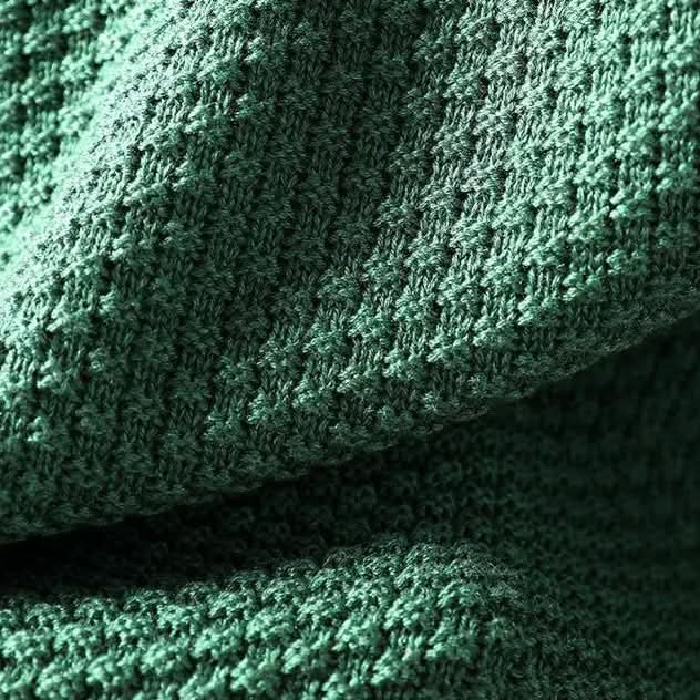 Dámský oversized svetr s kulatým výstřihem a strukturovaným úpletem