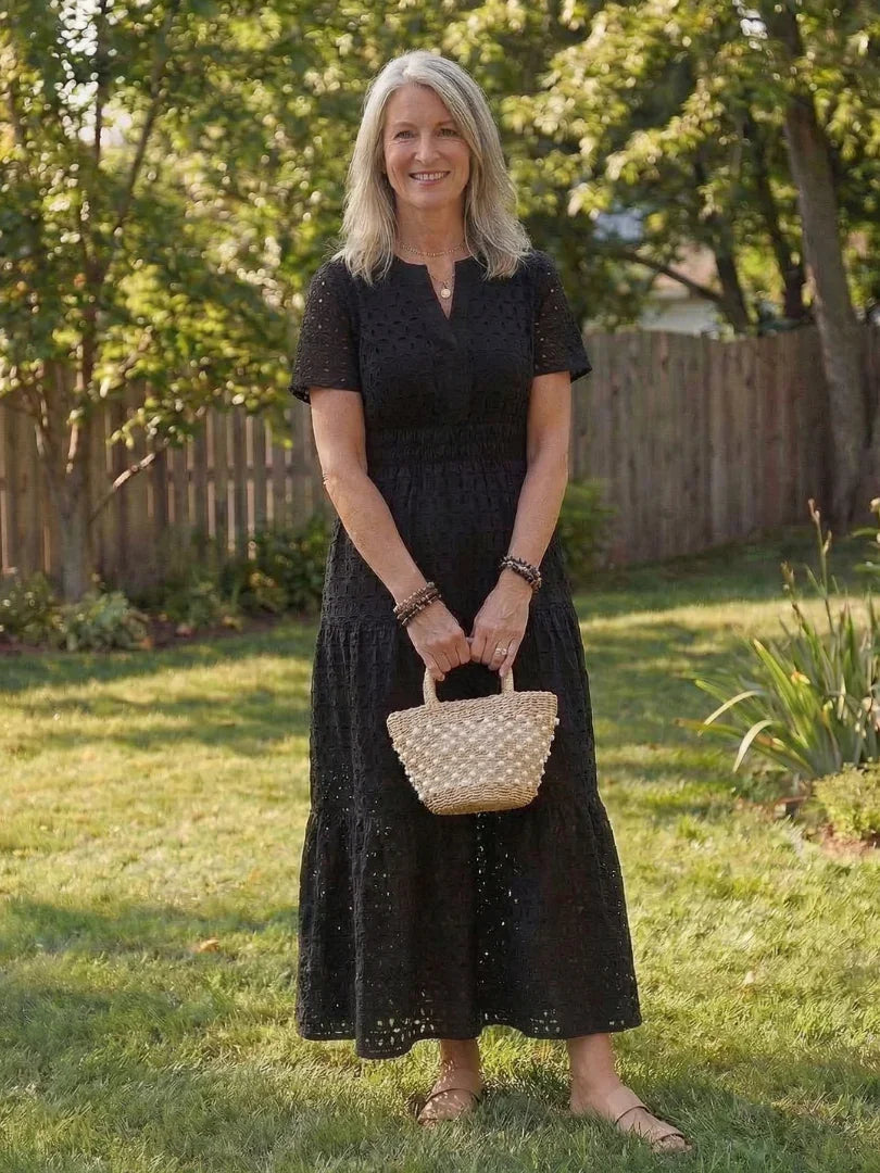 Vestito midi elegante da donna con scollo a V e vita aderente