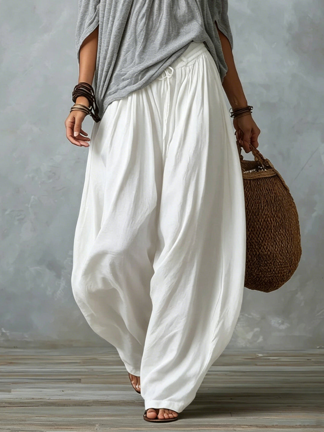 Bohemian Outfit for Women: Loose Top and Wide-Leg Pants