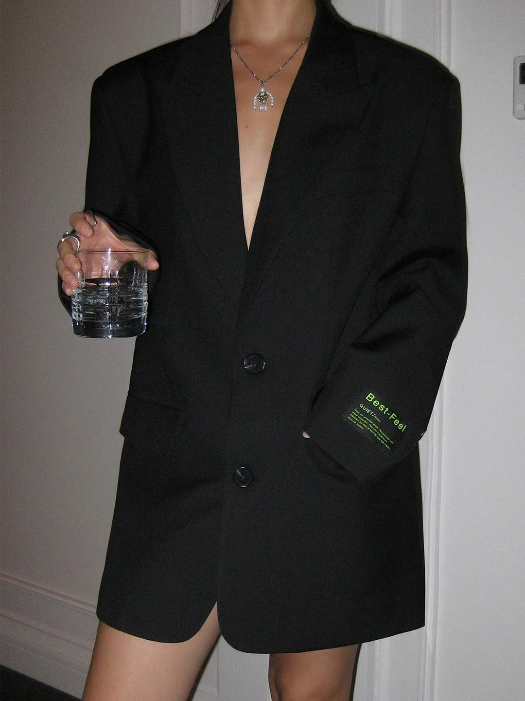 Blazer Femme Style Oversize avec Boutons Distinctifs et Coupe Décontractée