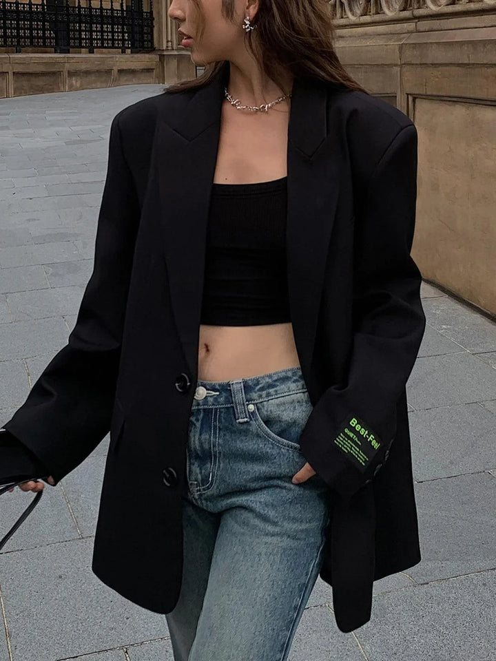 Blazer Femme Style Oversize avec Boutons Distinctifs et Coupe Décontractée