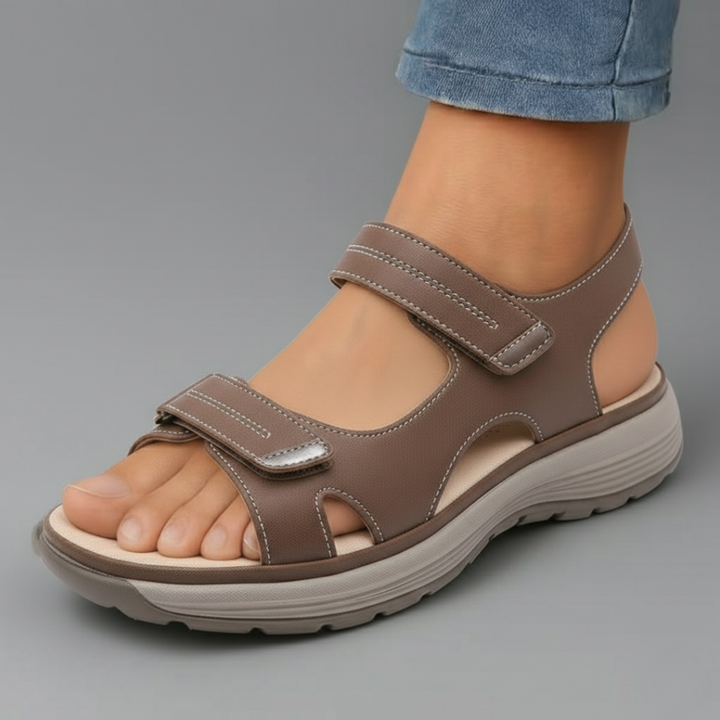 Sandali casual da donna con punta aperta e cinturini regolabili