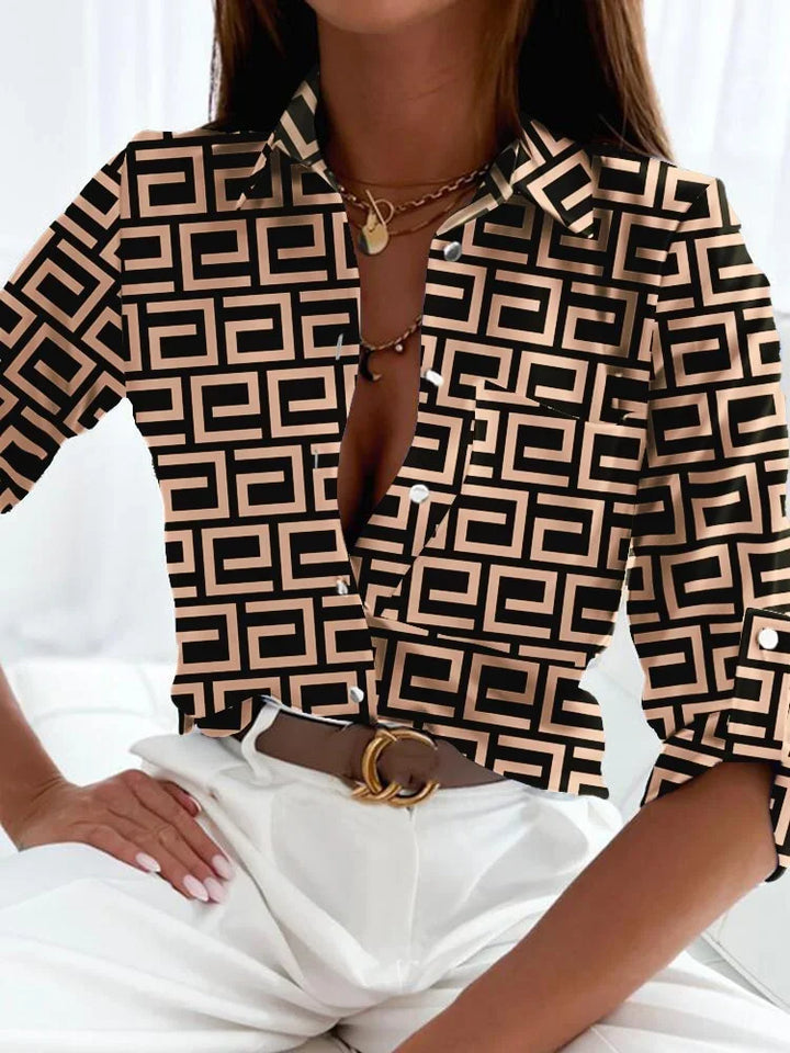 Dámská halenka s elegantním potiskem a límečkem