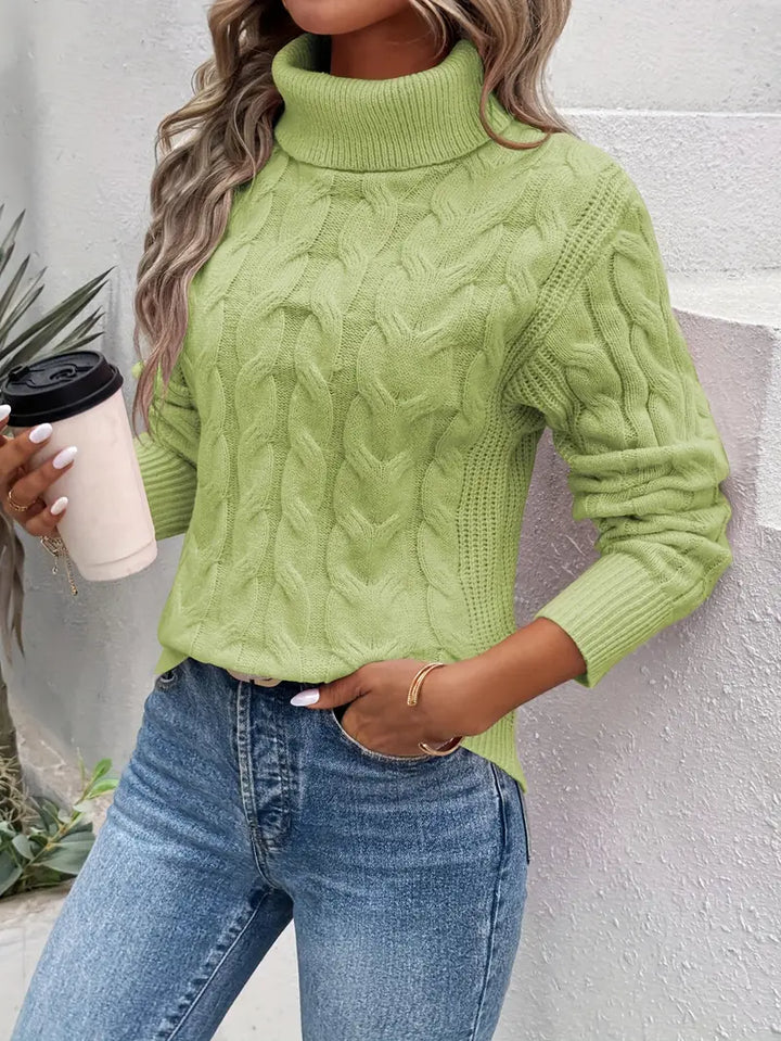 Maglione da donna in maglia lavorata a trecce, collo alto e maniche lunghe