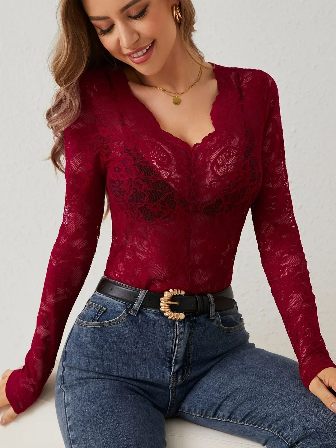 Průhledný krajkový top s dlouhými rukávy pro elegantní a ženské ženy