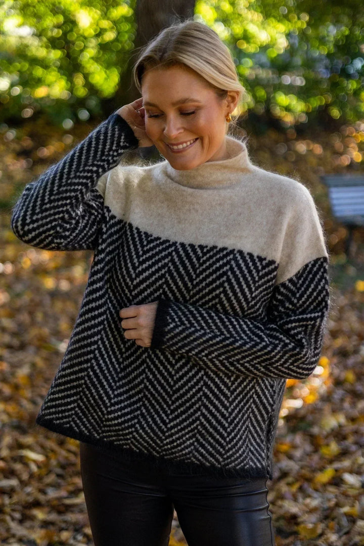 Maglione da donna in maglia con motivo a chevron, vestibilità comoda
