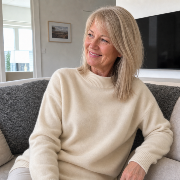 Maglia a coste classica da donna con collo alto