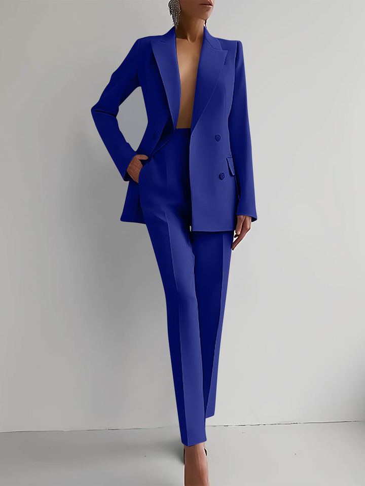 Tailleur da donna con blazer doppiopetto e pantaloni