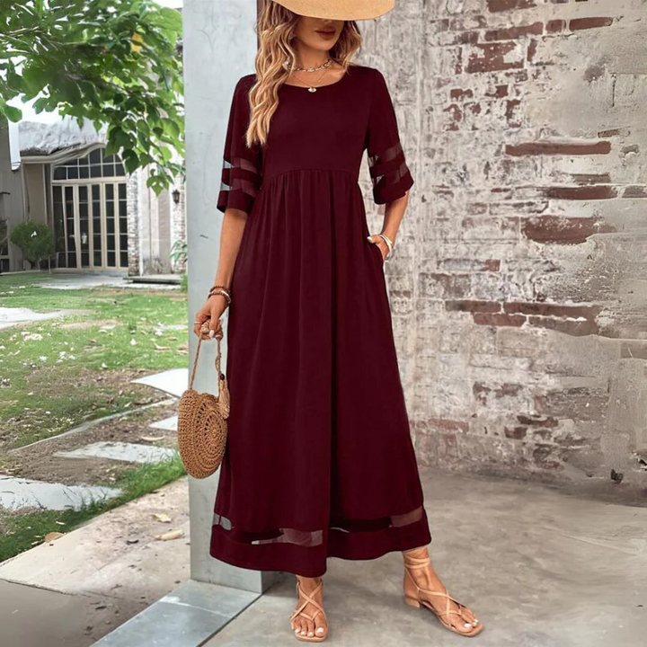 Robe Longue Pour Femme à Manches 3/4 et Détails de Finitions Transparentes