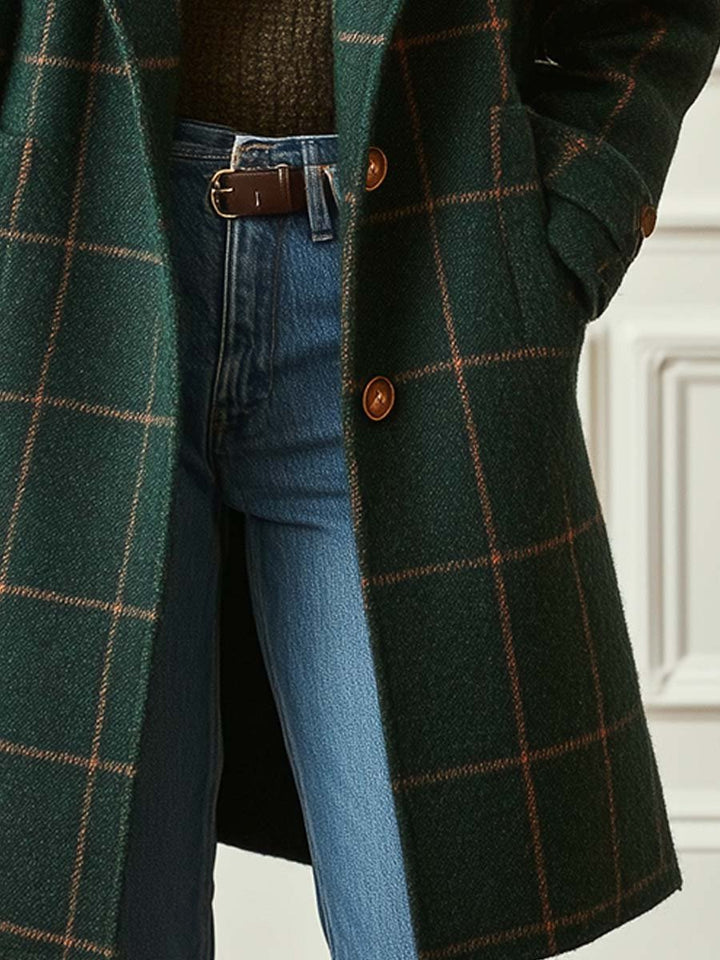 Cappotto lungo elegante da donna a quadri con abbottonatura semplice