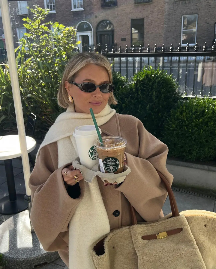Cappotto Corto: Eleganza Semplice & Tendenza Invernale