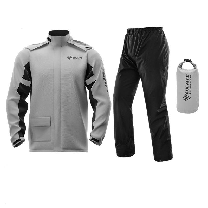 Completo da uomo con giacca e pantaloni impermeabili