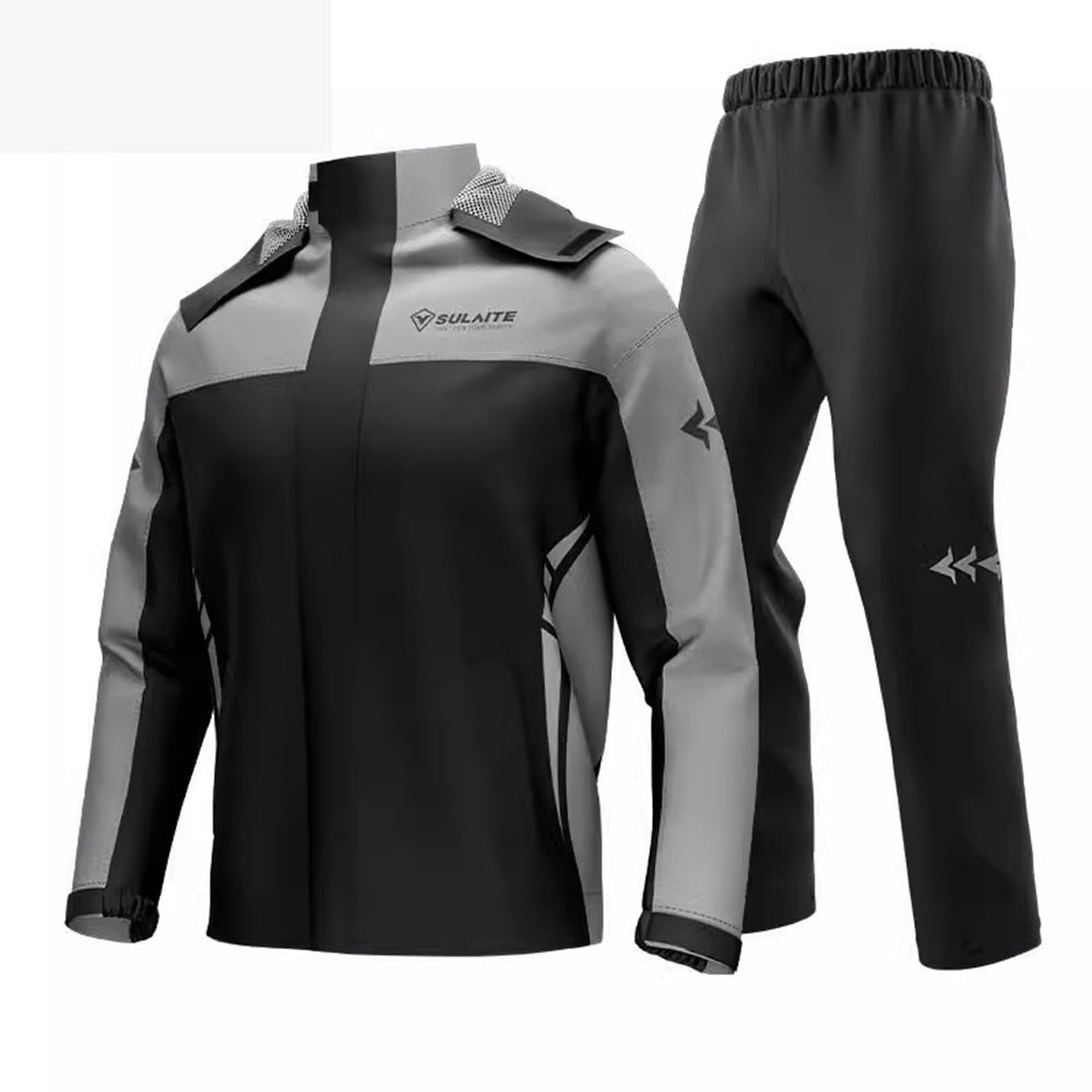 Completo da uomo con giacca e pantaloni impermeabili