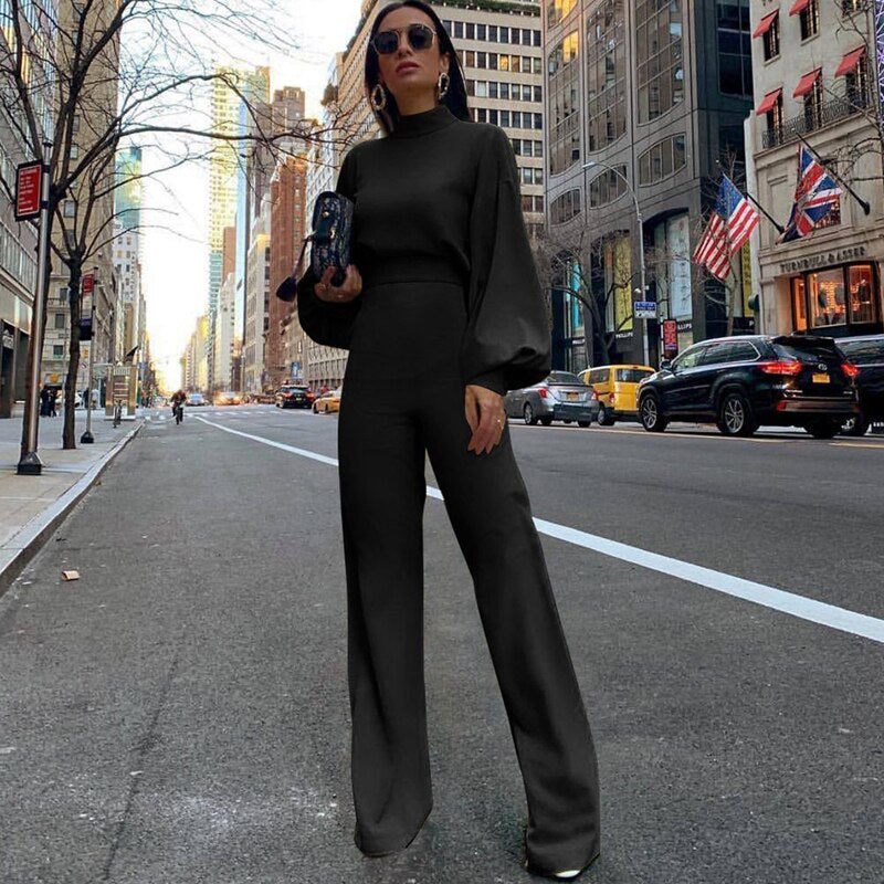 Tuta da donna elegante a gambe larghe