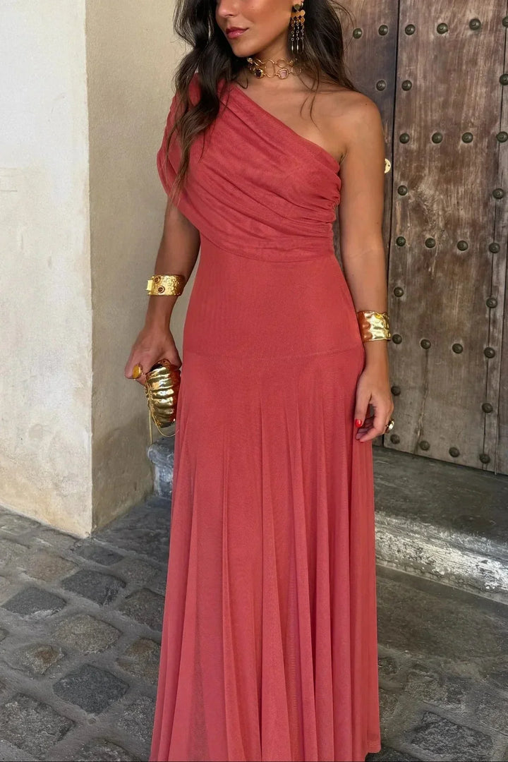 Robe longue plissée une épaule femme