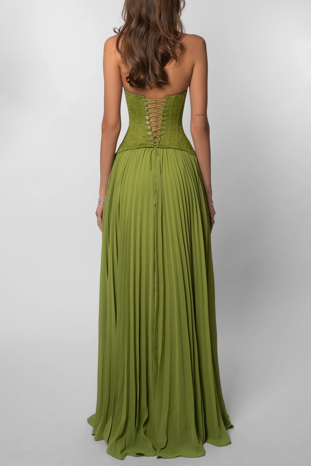 Robe Longue Femme Verte Plissée avec Corset Ajusté et Bretelles Fines