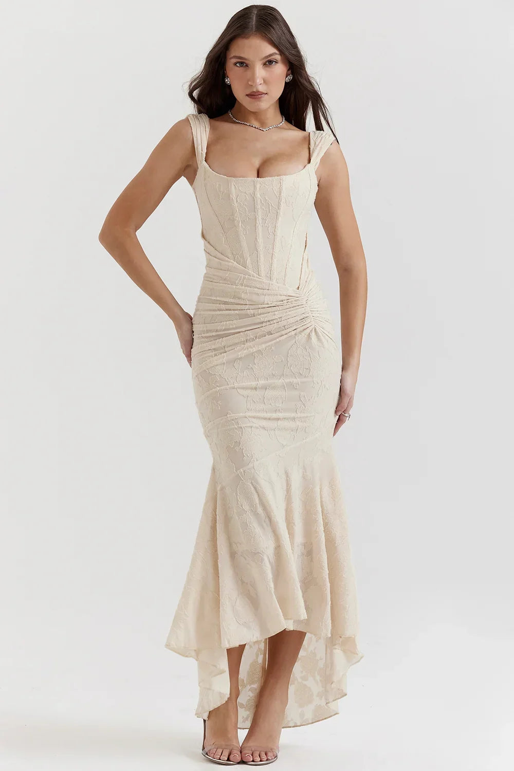 Elegantní midi šaty ve stylu mořské panny na ramínka pro ženy