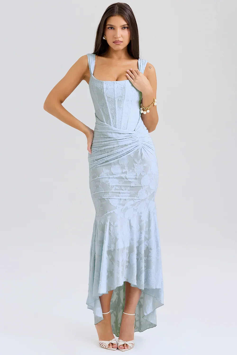 Elegantní midi šaty ve stylu mořské panny na ramínka pro ženy