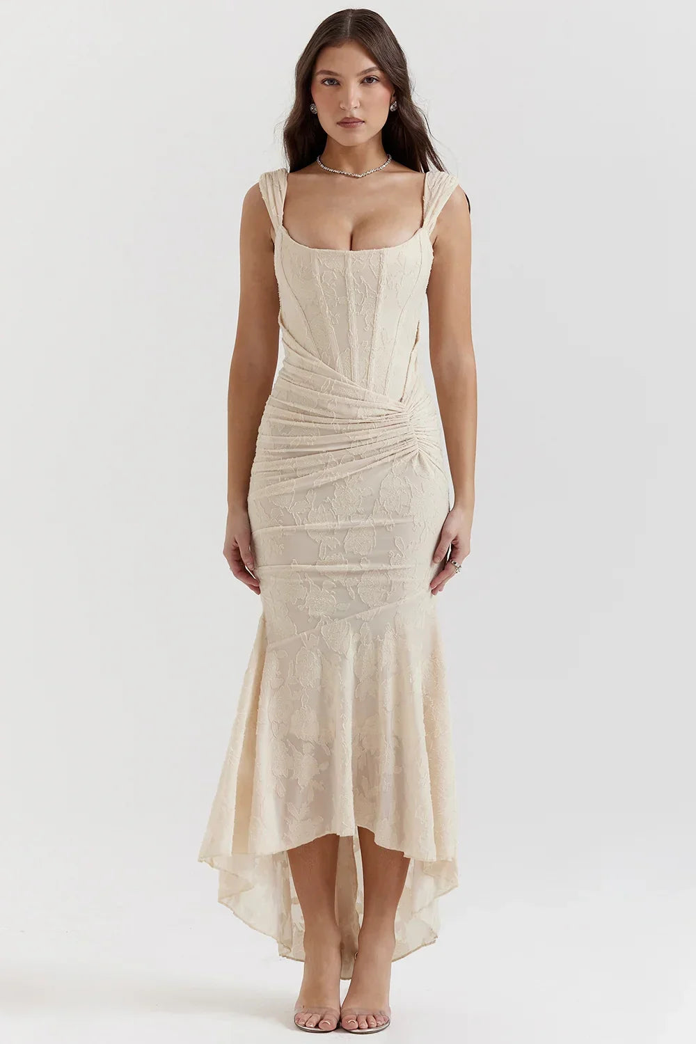Elegantní midi šaty ve stylu mořské panny na ramínka pro ženy