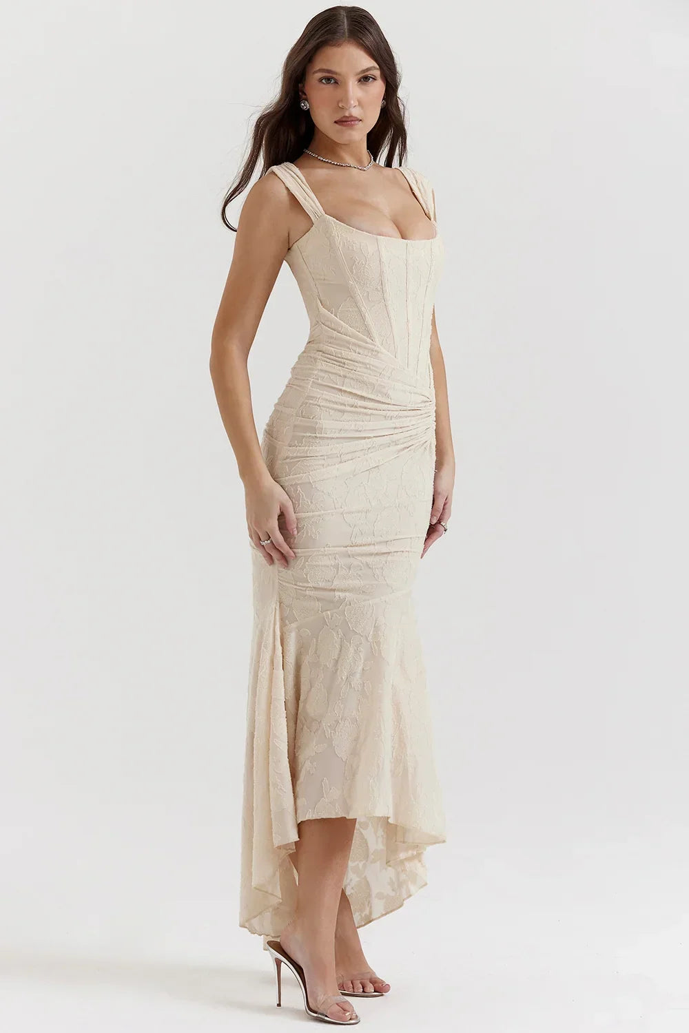 Elegantní midi šaty ve stylu mořské panny na ramínka pro ženy