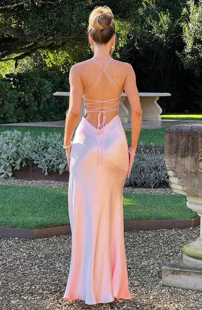 Robe Longue de Soirée Satinée à Col en V et Bretelles Fines avec Fente Latérale