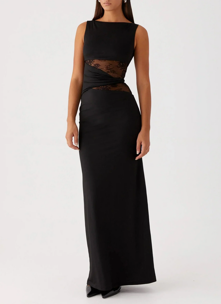 Robe Longue Noire avec Dentelle Raffinée et Découpés Élégants