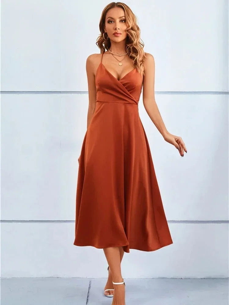 Robe midi satinée col V pour femme