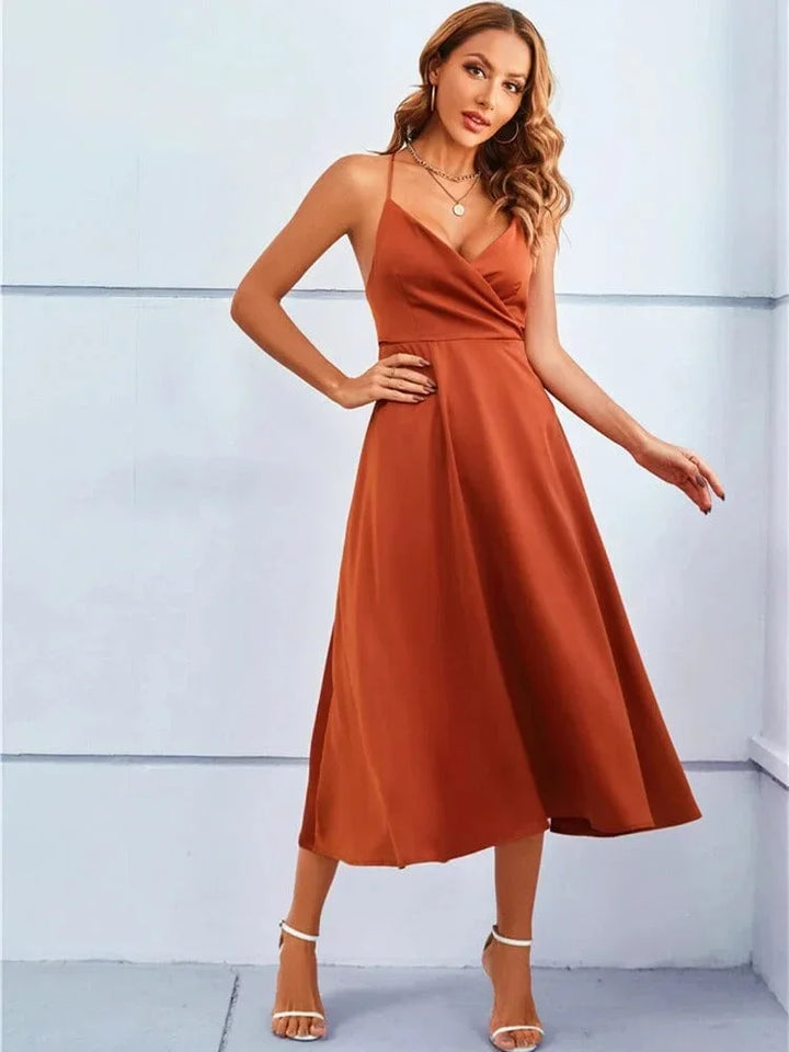 Robe midi satinée col V pour femme