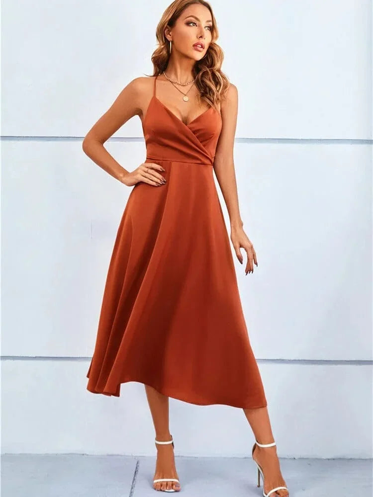 Robe midi satinée col V pour femme