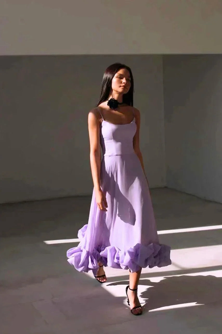 Robe Midi Élégante Femme à Bretelles Fines avec Ourlet Volanté