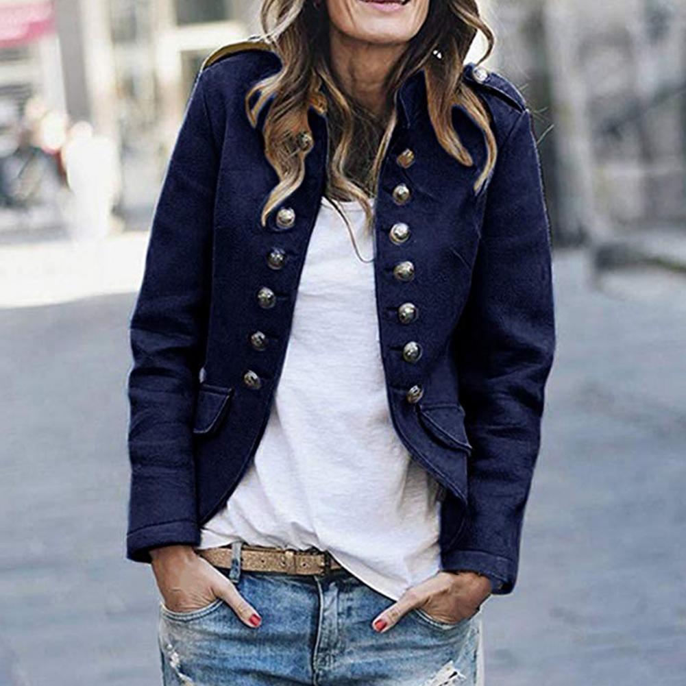 Blazer de mujer de estilo militar con doble botonadura