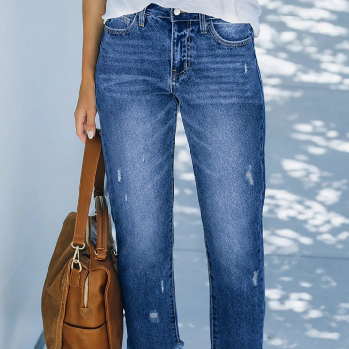 Jeans da donna dal taglio dritto e casual