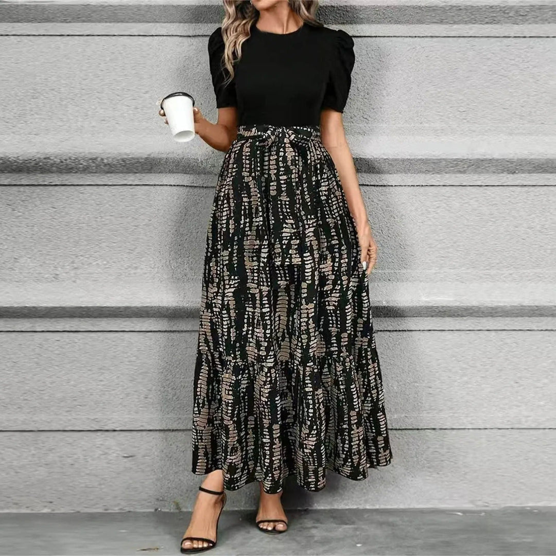 Robe Maxi Fleurie pour Femmes avec Haut Contrasté et Jupe Évasée