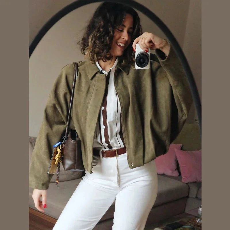Krátká oversize bunda s efektem semiše pro ženy
