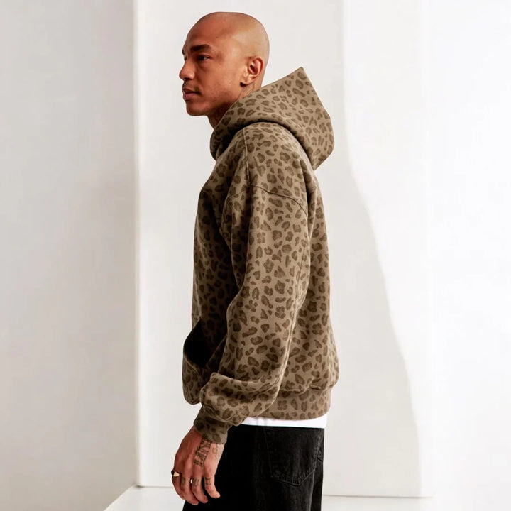 Felpa con cappuccio da uomo dal taglio casual con motivo leopardato