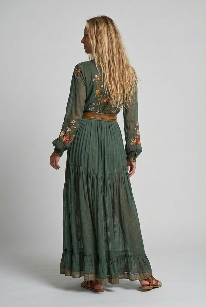 Robe maxi bohème brodée col V femme