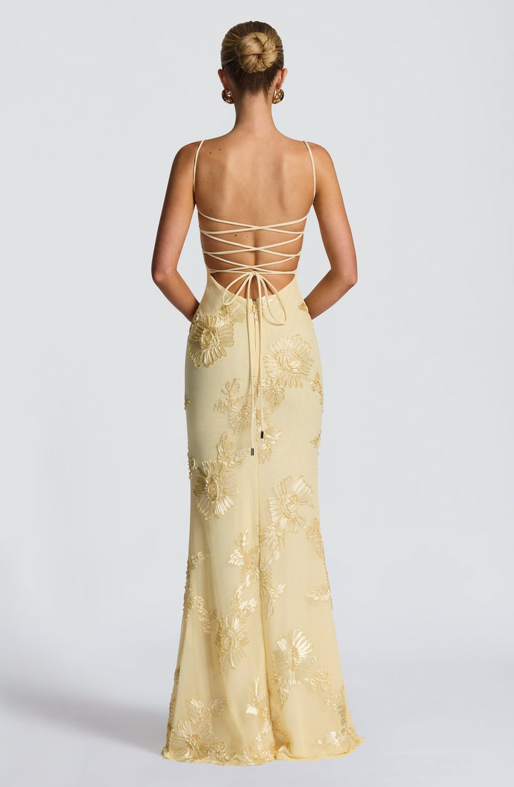 Elegant Long Women's Mermaid-Cut Dress in Floral Lace
